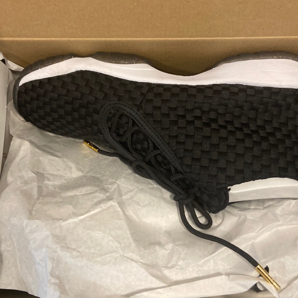 Nike Air Jordan’s women’s size 8 Like New